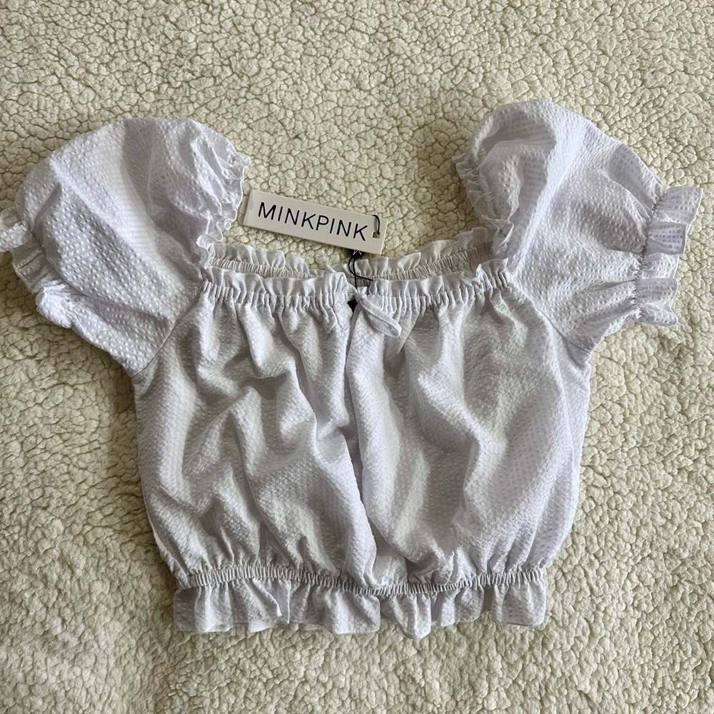 NWT MINKPINK cropped white tee